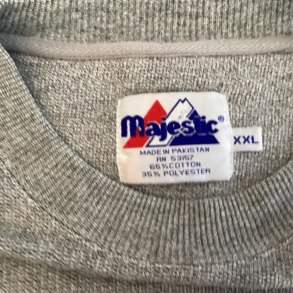 Majestic Men’s Flyers Gray Sweater.  Size XXL - Picture 4 of 5